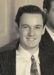 Stan Lee in 1942